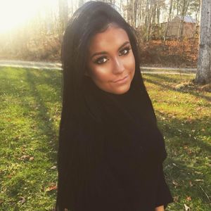 Meet your Posher, Isabella